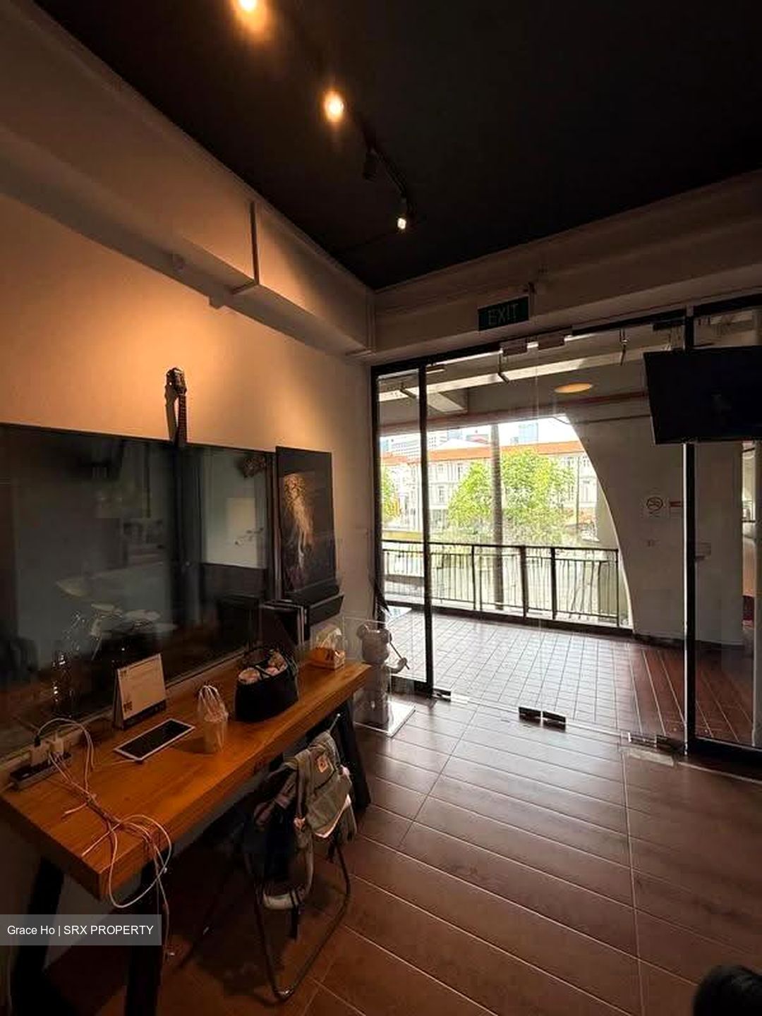 Hong Lim Complex (D1), Shop House #639380071